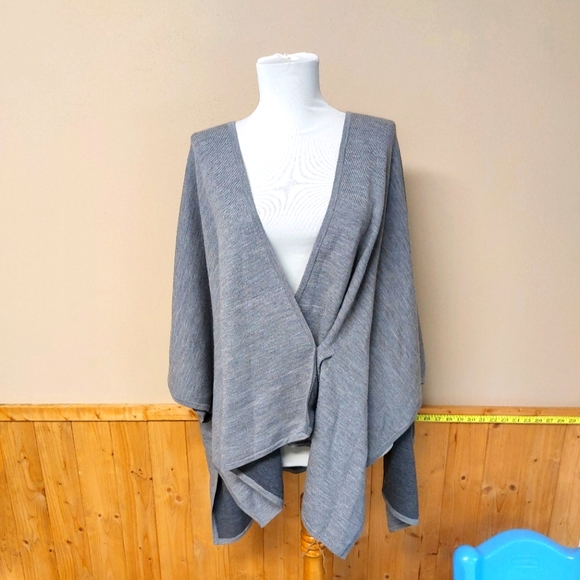 Vince Tops - Vince poncho cardigan